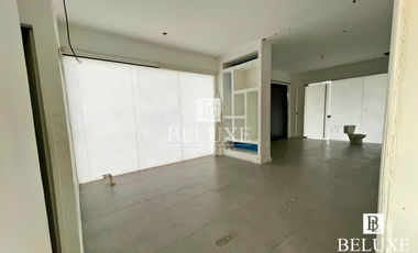 ALQUILER DE LOCAL COMERCIAL EN FLOR PLAZA, BELLA VISTA (P)(12)