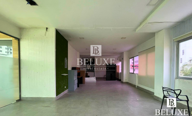ALQUILER DE LOCAL COMERCIAL EN FLOR PLAZA, BELLA VISTA(12)