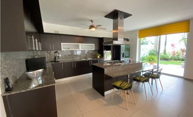 COSTA SUR / COSTA ESMERALDA / 383M / 4 HABITACIONES / AMOBLADA