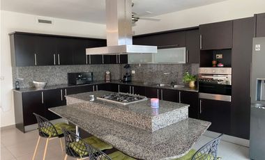 COSTA SUR / COSTA ESMERALDA / 383M / 4 HABITACIONES / AMOBLADA