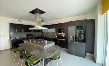 COSTA SUR / COSTA ESMERALDA / 383M / 4 HABITACIONES / AMOBLADA