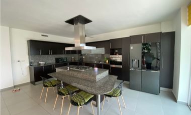 COSTA SUR / COSTA ESMERALDA / 383M / 4 HABITACIONES / AMOBLADA