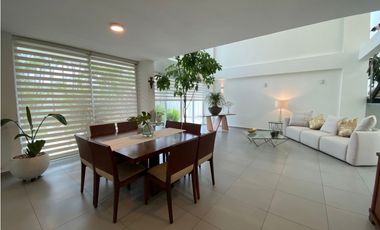 COSTA SUR / COSTA ESMERALDA / 383M / 4 HABITACIONES / AMOBLADA