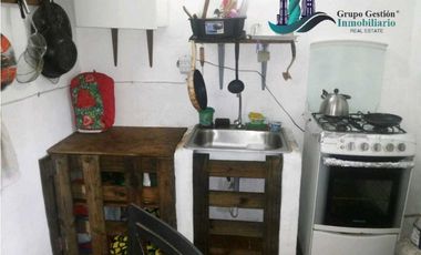 SE ALQUILA CASA San Carlos, Las Uvas 2 Rec,1 Baño,