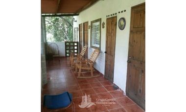 SE ALQUILA CASA San Carlos, Las Uvas 2 Rec,1 Baño,