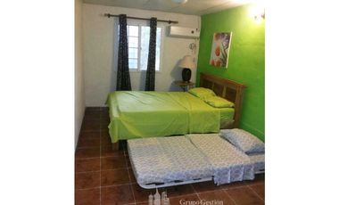 SE ALQUILA CASA San Carlos, Las Uvas 2 Rec,1 Baño,