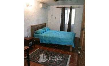 SE ALQUILA CASA San Carlos, Las Uvas 2 Rec,1 Baño,