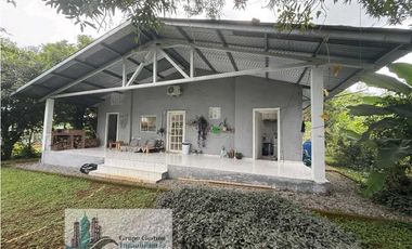 VENTA DE CASA EN DOLEGA EN DOS RIOS 3R CERCADA