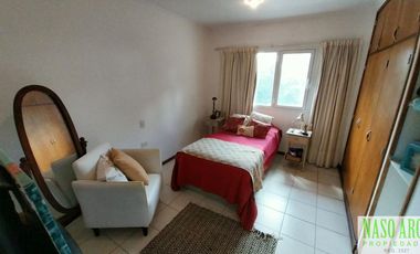 Casa de categoría en venta en Sierra de los Padres. Gas natural. Losa radiante