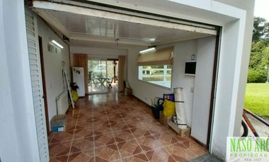 Casa de categoría en venta en Sierra de los Padres. Gas natural. Losa radiante