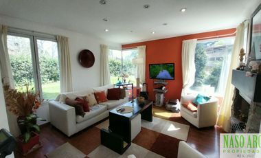 Casa de categoría en venta en Sierra de los Padres. Gas natural. Losa radiante