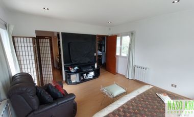 Casa de categoría en venta en Sierra de los Padres. Gas natural. Losa radiante