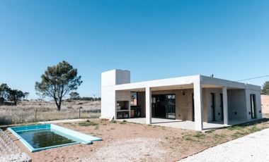 Casa en venta c/ cochera en Balneario Pehuen Co