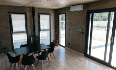Casa en venta c/ cochera en Balneario Pehuen Co