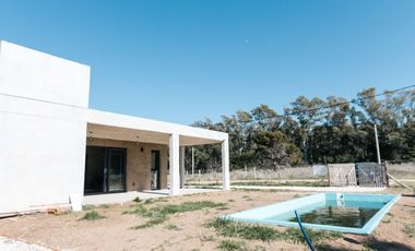 Casa en venta c/ cochera en Balneario Pehuen Co