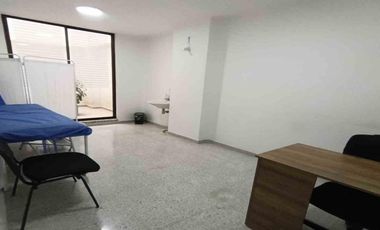 CONSULTORIO EN ARRIENDO EN VERSALLES/MANIZALES