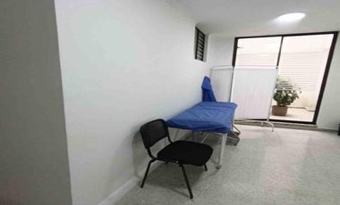 CONSULTORIO EN ARRIENDO EN VERSALLES/MANIZALES