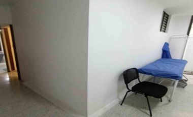 CONSULTORIO EN ARRIENDO EN VERSALLES/MANIZALES