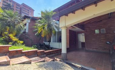 CASA EN ARRIENDO UBICADA EN ENVIGADO SECTOR LA ABADIA