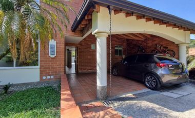 CASA EN ARRIENDO UBICADA EN ENVIGADO SECTOR LA ABADIA