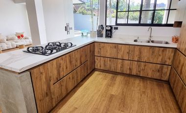 CASA EN ARRIENDO UBICADA EN ENVIGADO SECTOR LA ABADIA