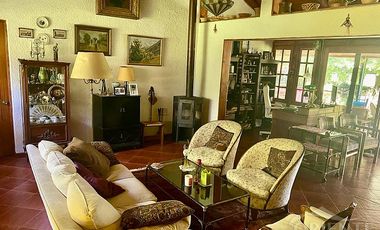 LAGO RAPEL  CASA CON MUELLE