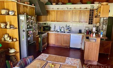 LAGO RAPEL  CASA CON MUELLE