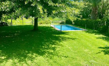 LAGO RAPEL  CASA CON MUELLE