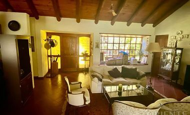 LAGO RAPEL  CASA CON MUELLE