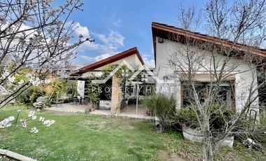 VENTA CASA PARCELA CHICUREO CENTRO 5DORM+SERV