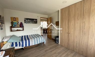 VENTA CASA PARCELA CHICUREO CENTRO 5DORM+SERV