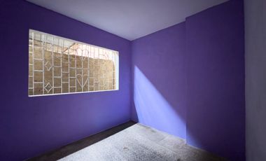 Oportunidad Residencial en Montecristi: Vivienda Bifamiliar con Potencial de Desarrollo