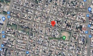 Casa en venta - 2 Dormitorios 1 Baño - Cochera - 182Mts2 - Santa Fe de La Vera Cruz