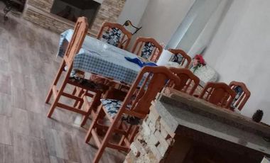 Casa en venta - 2 Dormitorios 1 Baño - Cochera - 182Mts2 - Santa Fe de La Vera Cruz