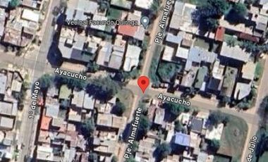 Casa en venta - 2 Dormitorios 1 Baño - Cochera - 182Mts2 - Santa Fe de La Vera Cruz