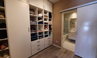 VENTA DE CASA CON PILETA EN BECCAR