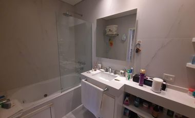 VENTA DE CASA CON PILETA EN BECCAR