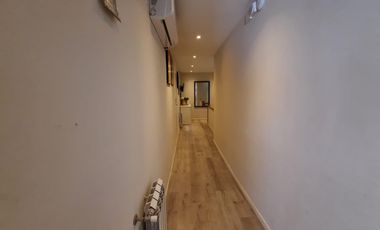 VENTA DE CASA CON PILETA EN BECCAR