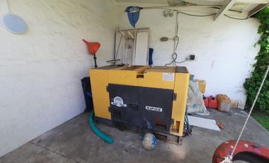 VENTA DE CASA CON PILETA EN BECCAR