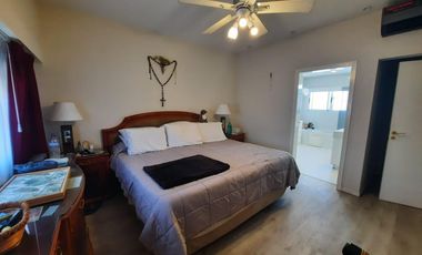 VENTA DE CASA CON PILETA EN BECCAR