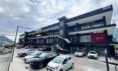 LOCAL COMERCIAL EN VENTA  PLAZA LA RIOKHA
