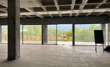 LOCAL COMERCIAL EN VENTA  PLAZA LA RIOKHA