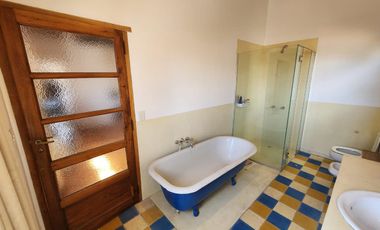 Venta Casa de 3 dormitorios Misiones 424 San Isidro