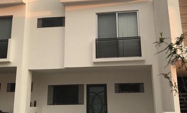 CASA EN PEDREGAL DE SHOENSTATT, CORREGIDORA, QUERÉTARO