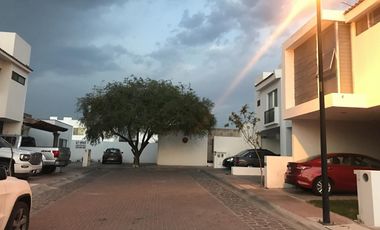 CASA EN PEDREGAL DE SHOENSTATT, CORREGIDORA, QUERÉTARO
