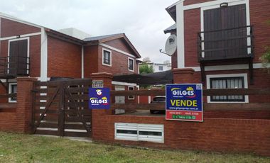 Venta Complejo Turístico C/4 duplex de 3 Amb. C/U  Ubicado a Mts de la Playa  en Mar De Ajo