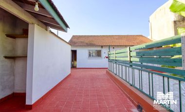 Chalet en venta apto crédito - Para dos familias, en dos plantas - Munro
