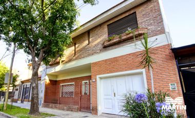 Chalet en venta apto crédito - Para dos familias, en dos plantas - Munro