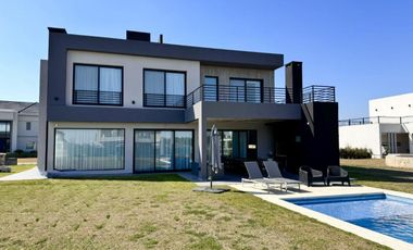 Casa en  venta y alquiler La Providencia Canning