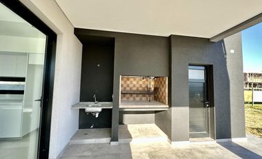 Casa en  venta y alquiler La Providencia Canning